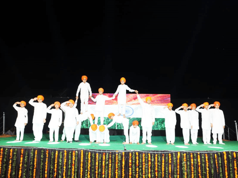देशभक्ति मंच रचना