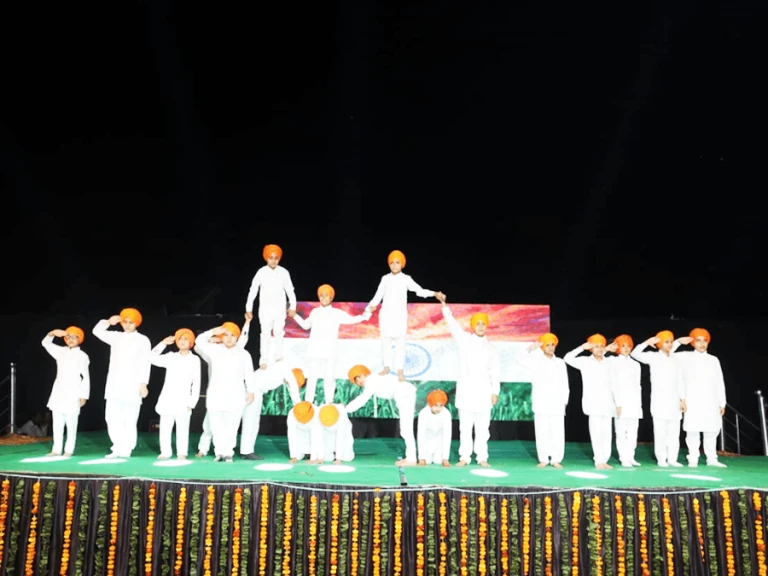देशभक्ति मंच रचना