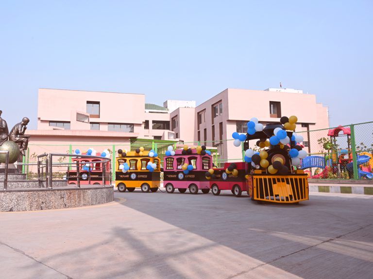 परिसर ट्रेन सवारी